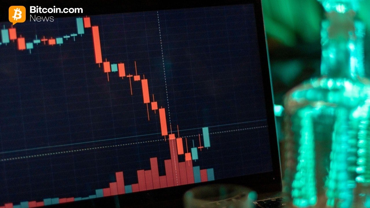 Bitcoin Slumps to $83K Amid Nasdaq’s AI-Driven Free-Fall